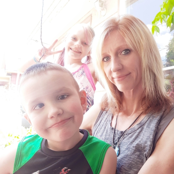 Meet your Posher, Kassie - Picture 2 of 5